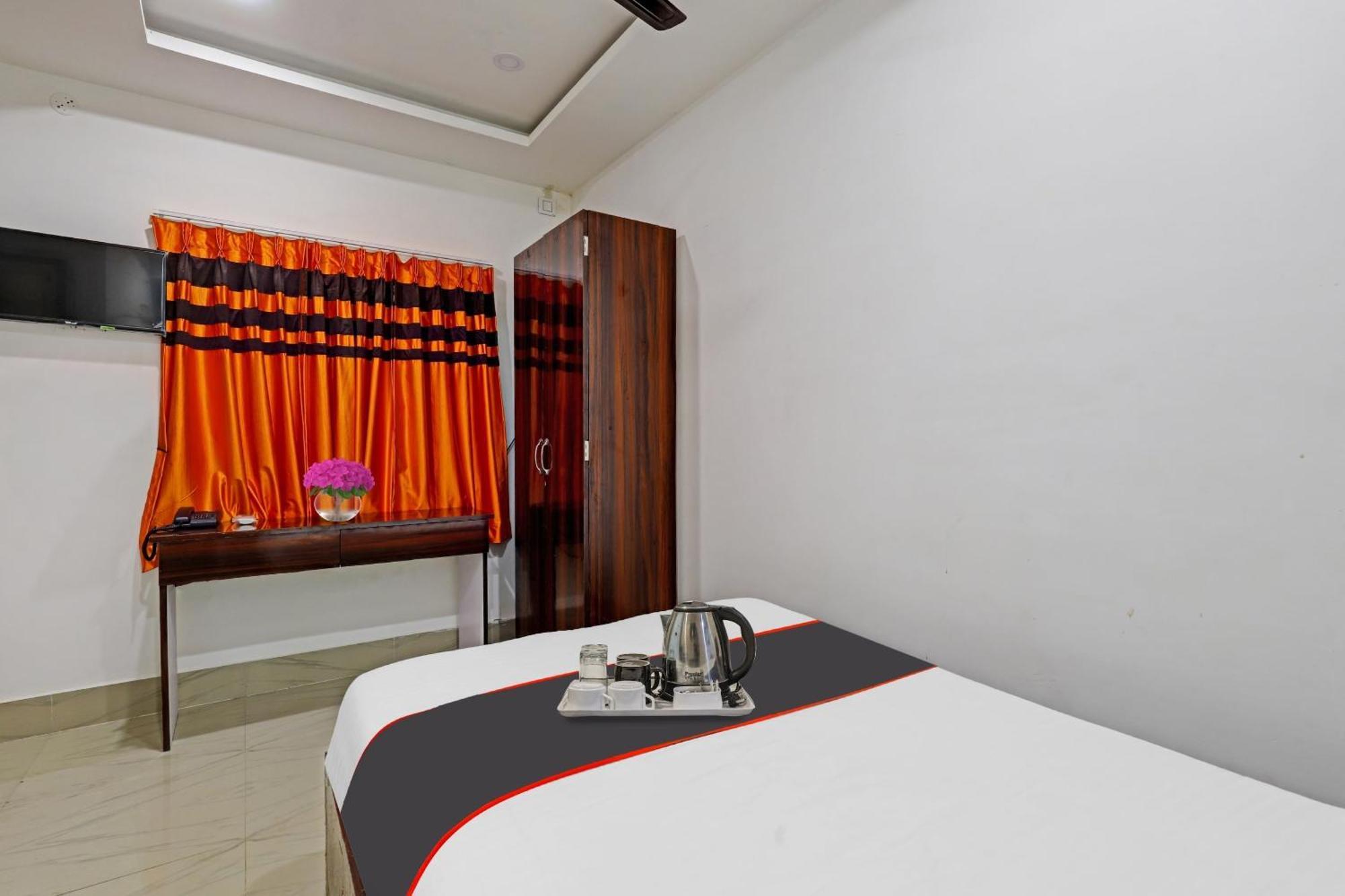 Hotel O Lakhi Guest House Guwahati Ngoại thất bức ảnh