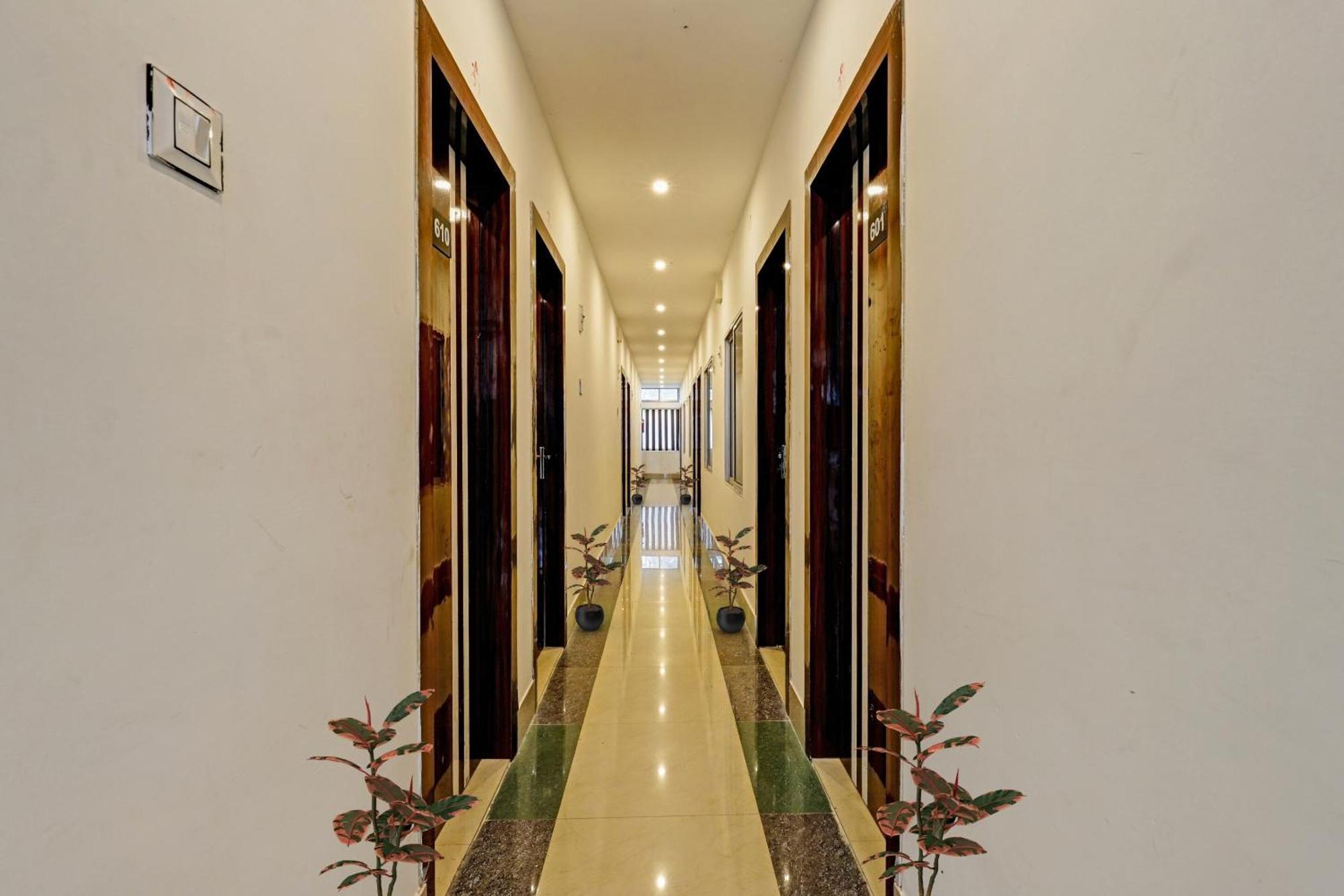 Hotel O Lakhi Guest House Guwahati Ngoại thất bức ảnh