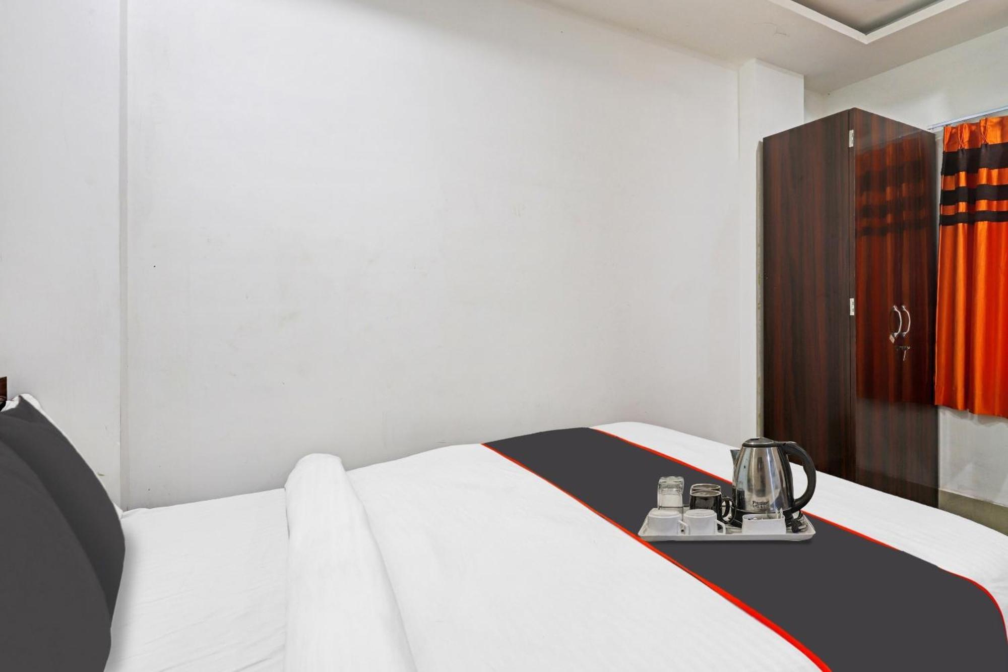 Hotel O Lakhi Guest House Guwahati Ngoại thất bức ảnh